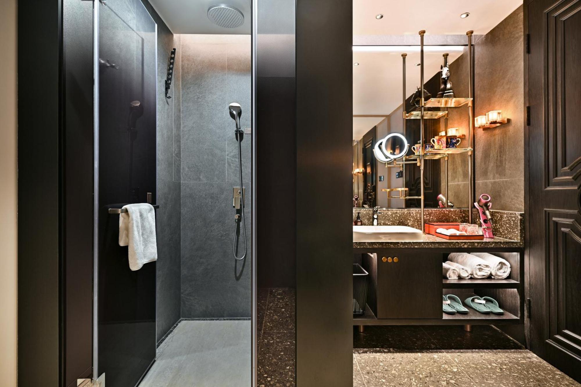 Arthur Hotel Luogang Xiangang Metro Guangzhou-Free Shuttle Bus For Canton Fair&Free Breakfast And Afternoon Tea Экстерьер фото